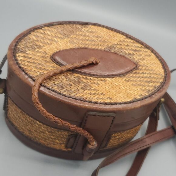 Rattan and Leather Cross Body Mini Basket Purse made in Indonesia - Picture 2 of 9